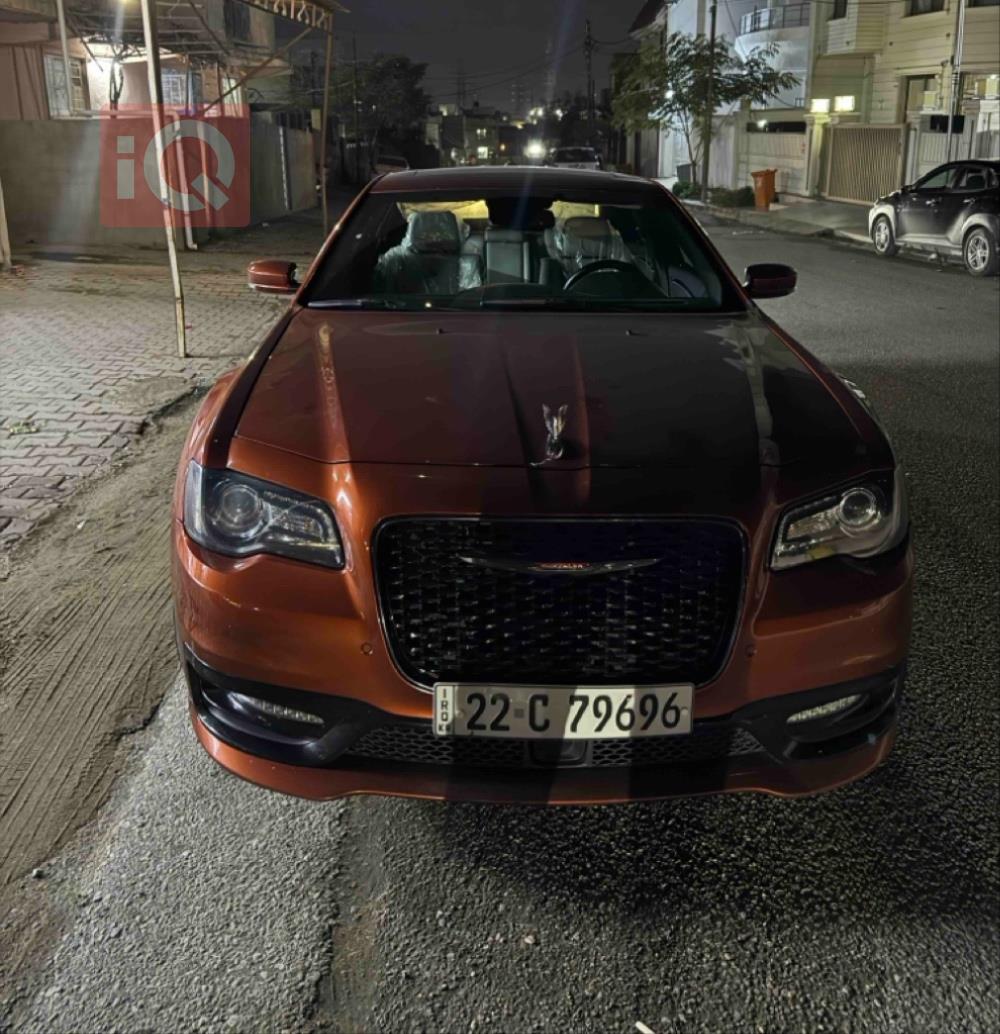 كرايسلر 300